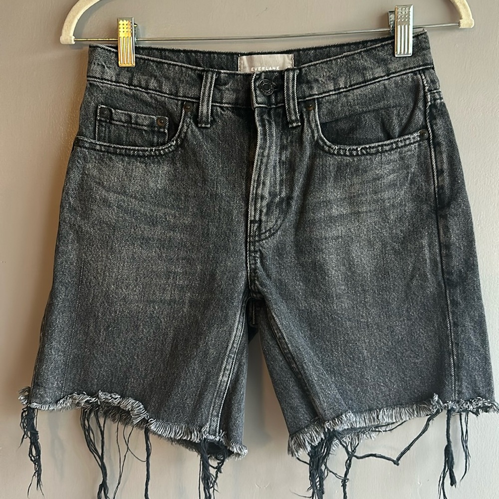 Everlane black relaxed short size 24